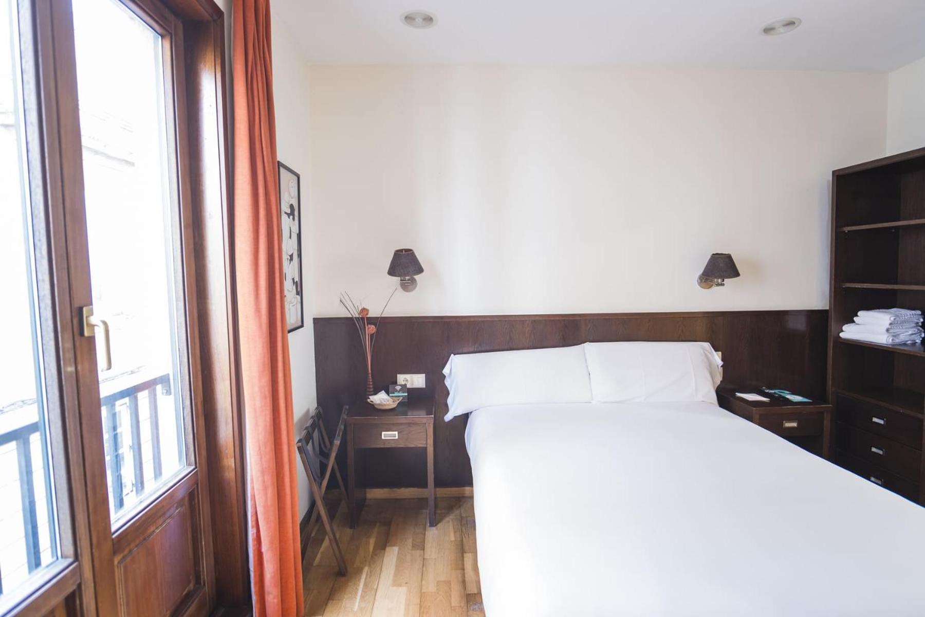 Hotel Alda Algalia سانتياغو دي كومبوستيلا المظهر الخارجي الصورة